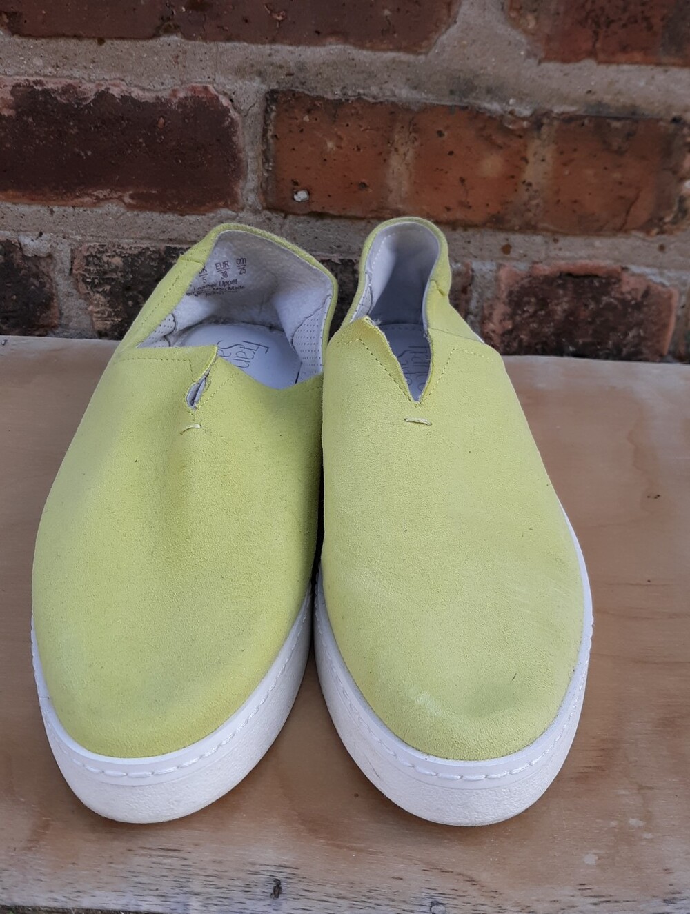 Franco Sarto Avant Limeade Green Leather Slip On Fashion Sneaker Womens Size 8M